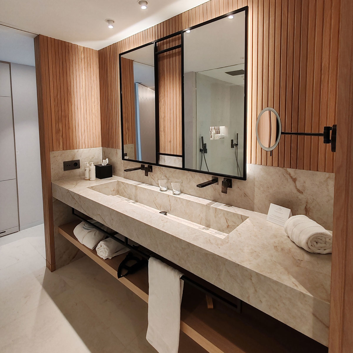 Suite Hotel Fenicia